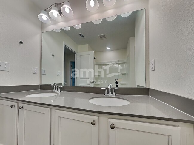 Building Photo - 2211 Saffron Walden Dr