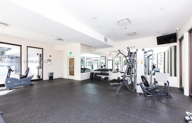 Building Photo - 20515 E Country Club Dr
