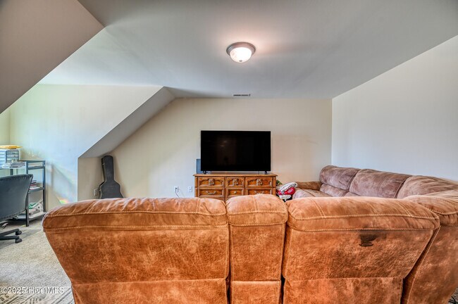 Building Photo - 307 Windward Landing