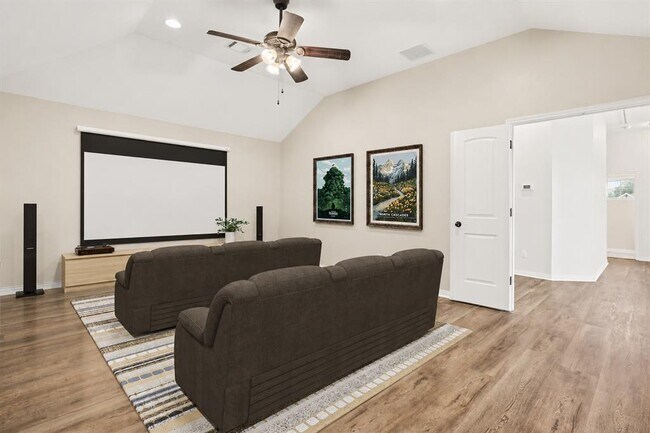 Building Photo - 1020 Winding Way Dr