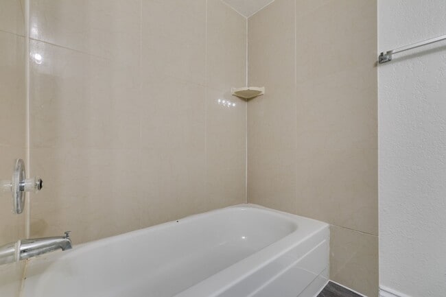 Building Photo - 2 bedroom & 2 bath unit first floor