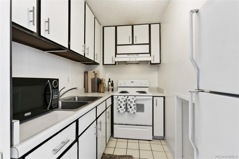 Building Photo - 2845 Waialae Ave