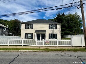Building Photo - 989 Pearl Harbor St
