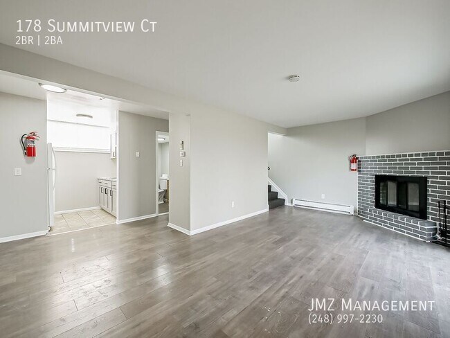 Building Photo - 178 Summitview Ct-