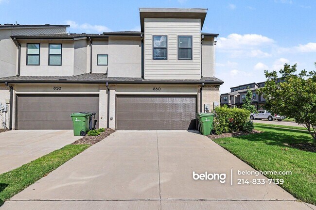 Building Photo - 860 Bandera Ct