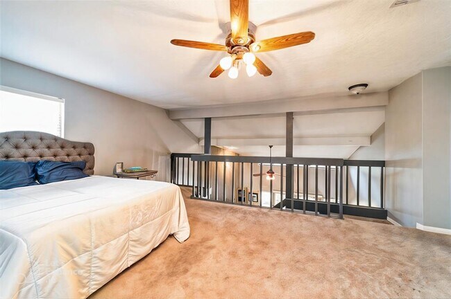 Building Photo - 12755 Mill Ridge Dr