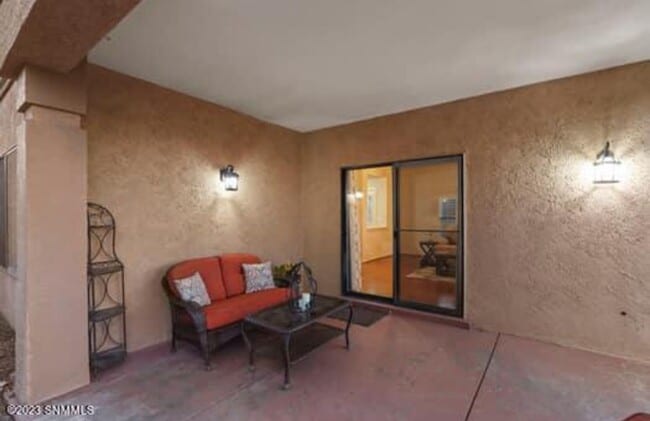 Building Photo - $500 off first months rent, Gorgeous Home ...
