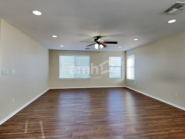 Building Photo - 22644 W Adams Dr