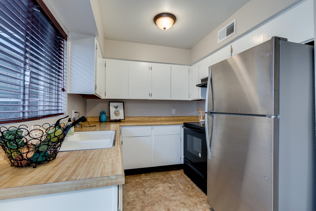 Kitchen - 2628 E Orange St.