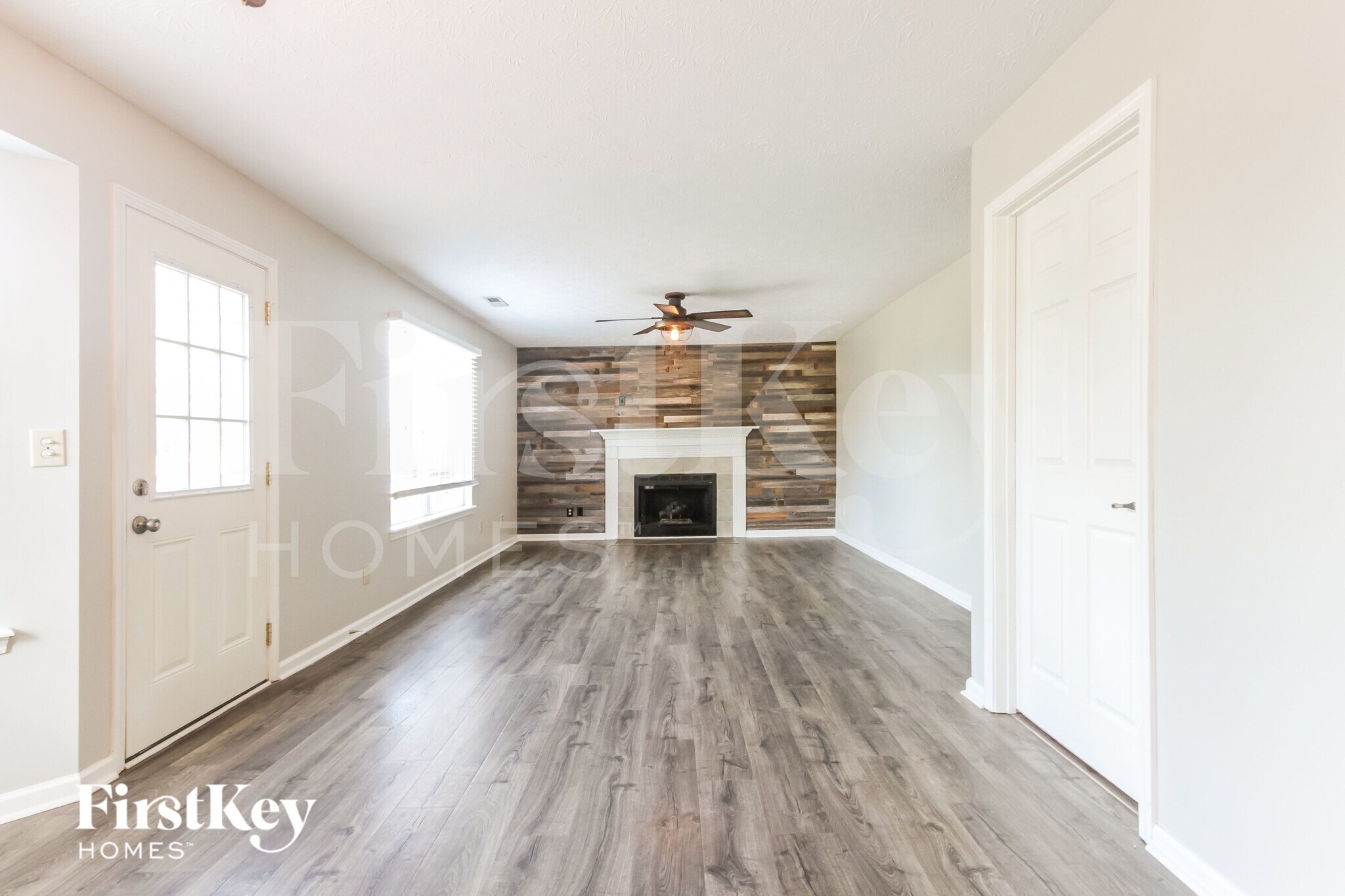 Building Photo - 3360 Yorkshire Dr