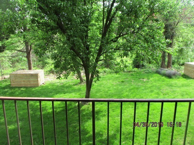 Building Photo - 2206 Greenery Ln