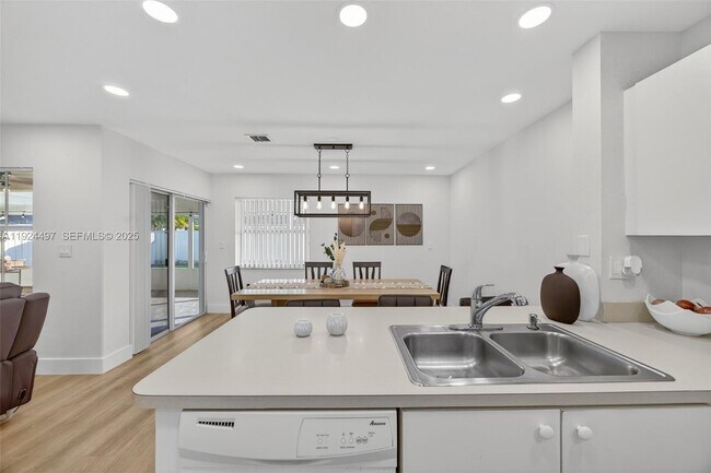 Building Photo - 11352 SW 245th St