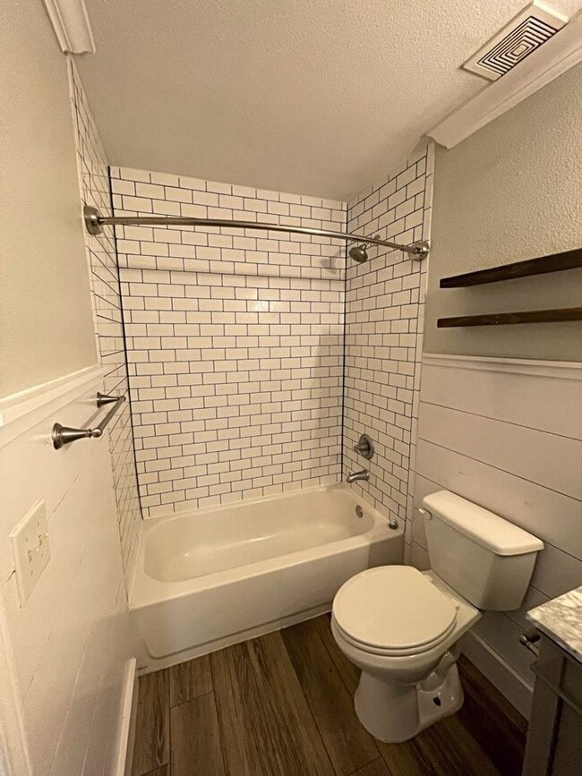 Building Photo - 4038 Freddies Ln