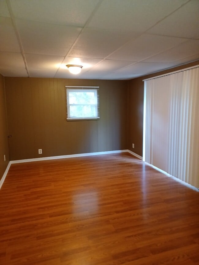 Building Photo - 6017 Randy Ln