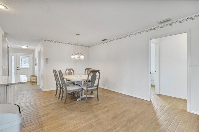 Building Photo - 6460 Blueberry Dr