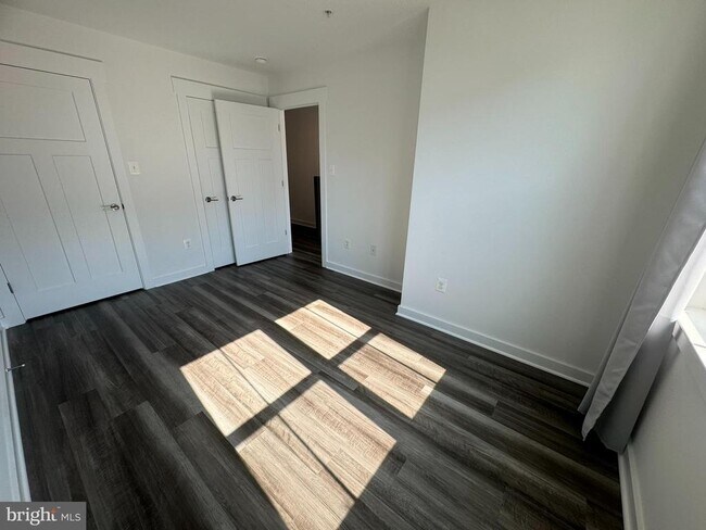 Building Photo - 417 Gillespie Dr