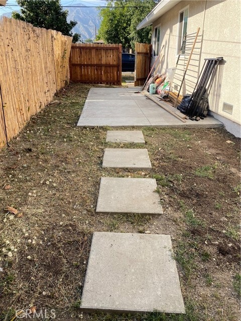 Building Photo - 514 Almond Ave