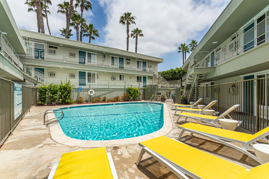 Interior Photo - Aztec Pacific Apartments