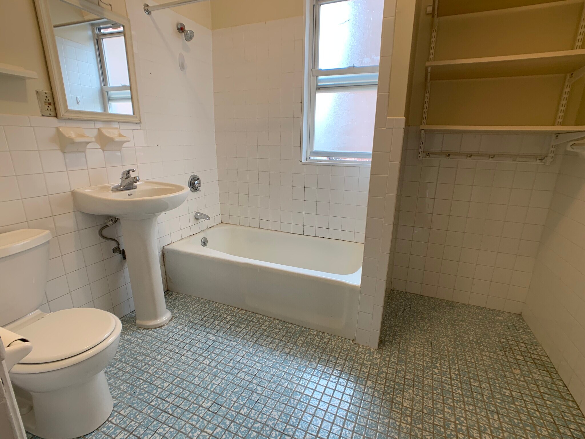 Building Photo - 80 Corey Rd