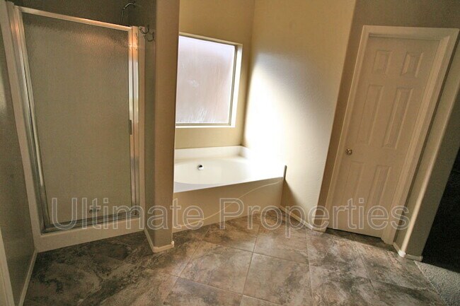 Building Photo - 23524 N 118th Ln