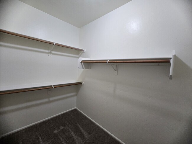 Building Photo - 3303 S Lakeside Ridge Loop