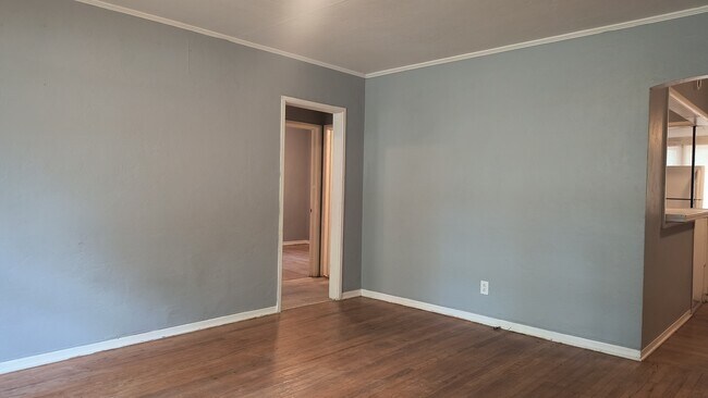 Building Photo - 1806 W 29th Ave