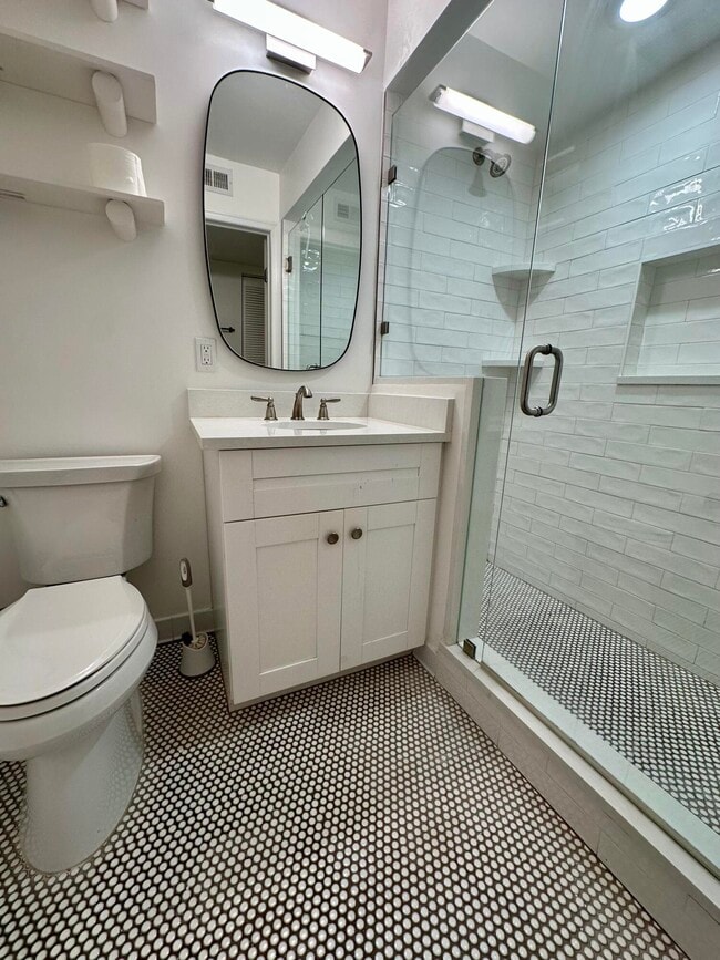 Building Photo - 1020 Crystal Way