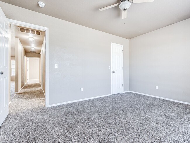 Building Photo - 1104 Westridge Dr