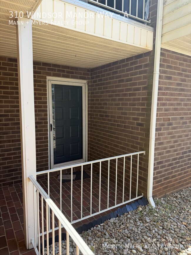 Building Photo - 310 Windsor Manor Way