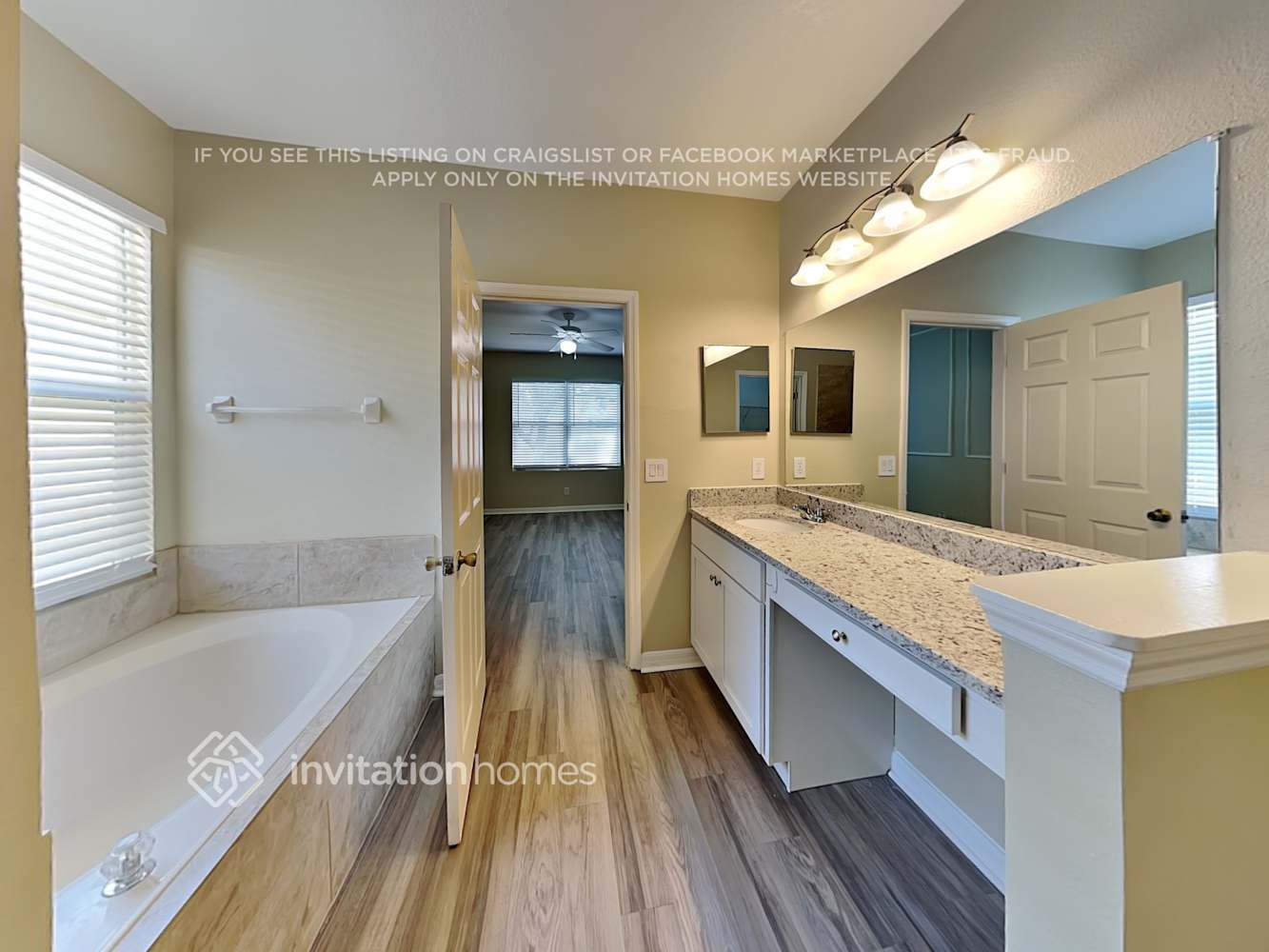 Building Photo - 901 Benton Dr