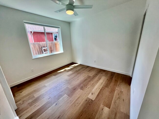 Building Photo - 1501 NW Newport Ave