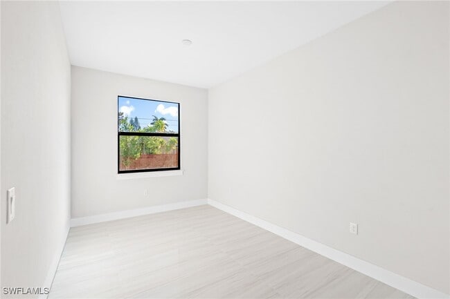 Building Photo - 2064 55th Terrace SW