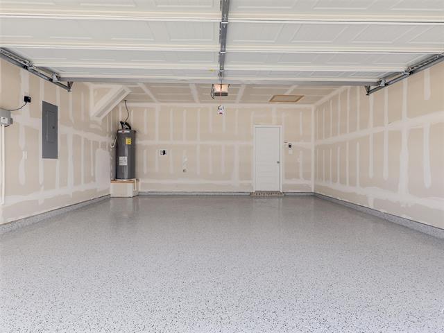 Building Photo - 5924 Hopkins Dr