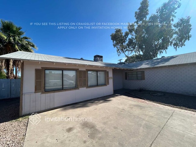 Building Photo - 4136 W Claremont St