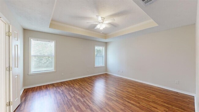 Building Photo - 327 Bernburg Ln