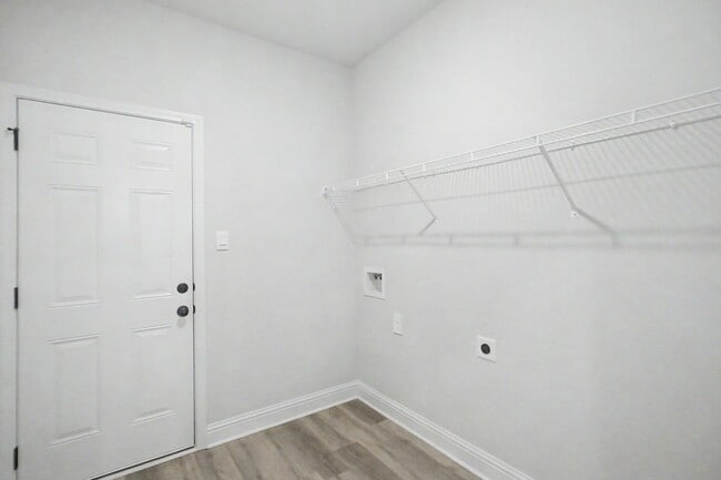Building Photo - 13569 Sarus Dr