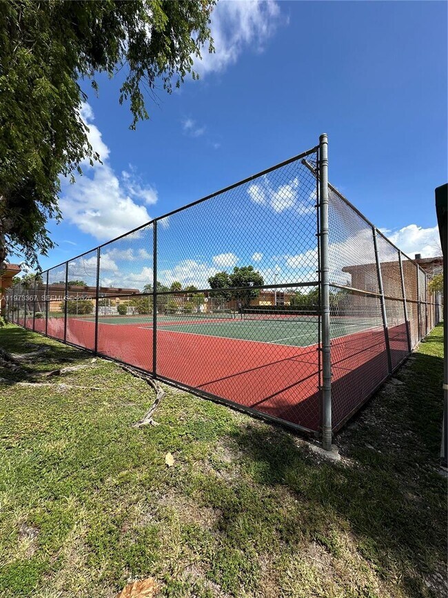 Building Photo - 9487 SW 76th St