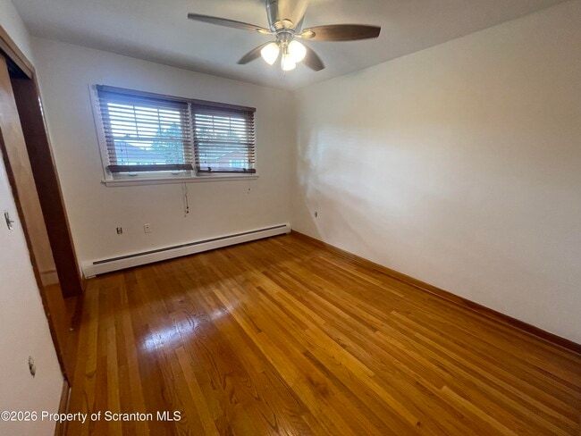 Building Photo - 708 Woodmere Ave