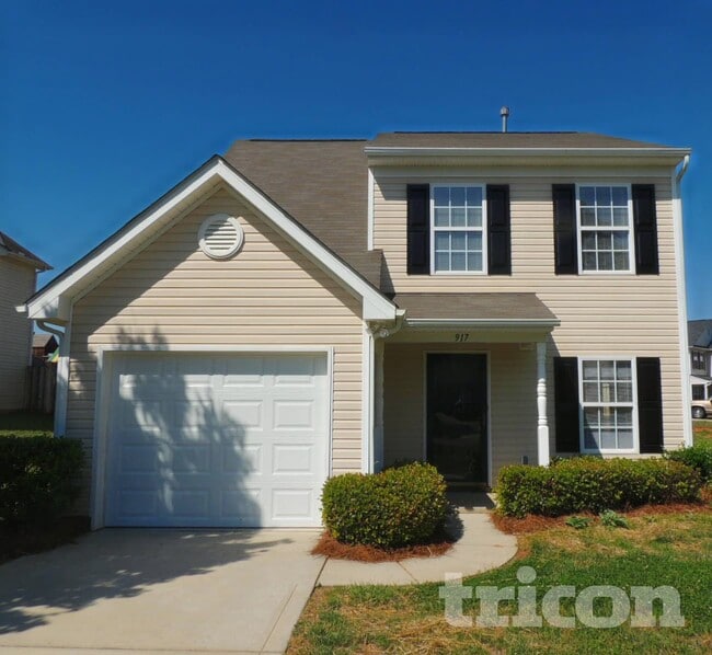 Building Photo - 917 Redford Ln
