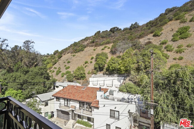 Building Photo - 9842 Portola Dr