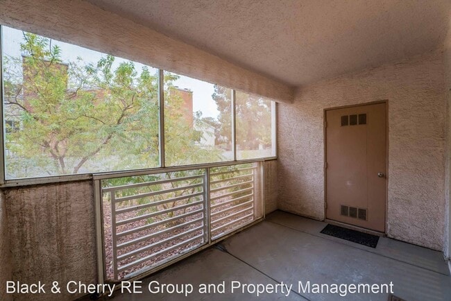 Building Photo - 2 br, 2 bath House - 4555 E Sahara Ave #184