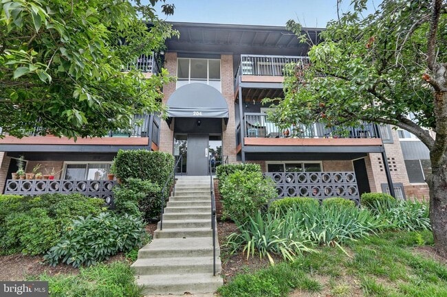 Building Photo - 204 Park Terrace Ct SE