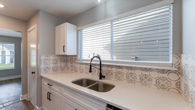 Building Photo - 3819 W Traditions Ct