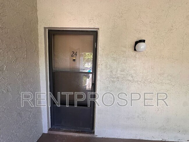 Building Photo - 3242 S Semoran Blvd