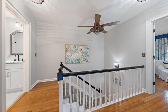 Building Photo - 9170 SE Riverfront Terrace