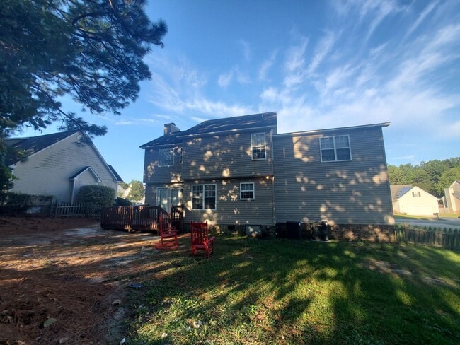 Building Photo - 213 Kristin Ave