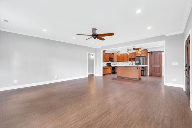 Building Photo - Spacious Rental with Modern Kitchen, Large...