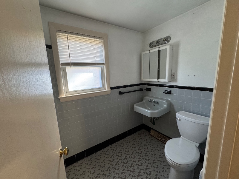 Building Photo - 21 High St