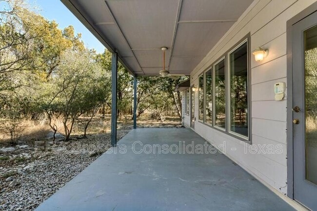 Building Photo - 994 Windmill Ranch Rd