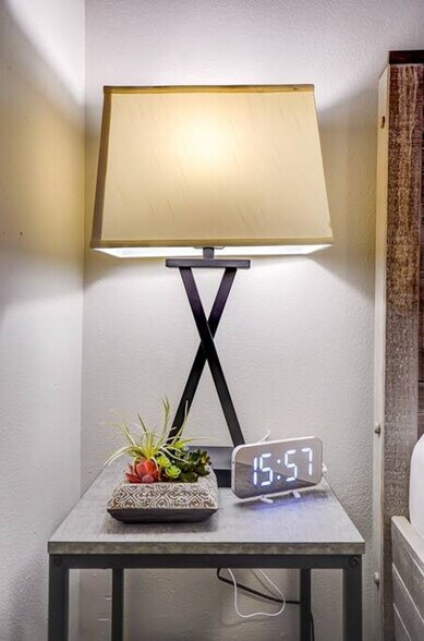 Building Photo - 645 S 94th Pl